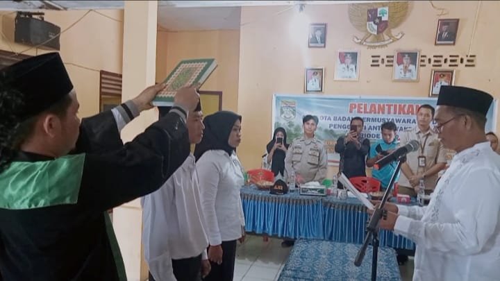 Camat Lantik PAW Anggota BPD Sukomoro dan Simpang Nibung Rawas