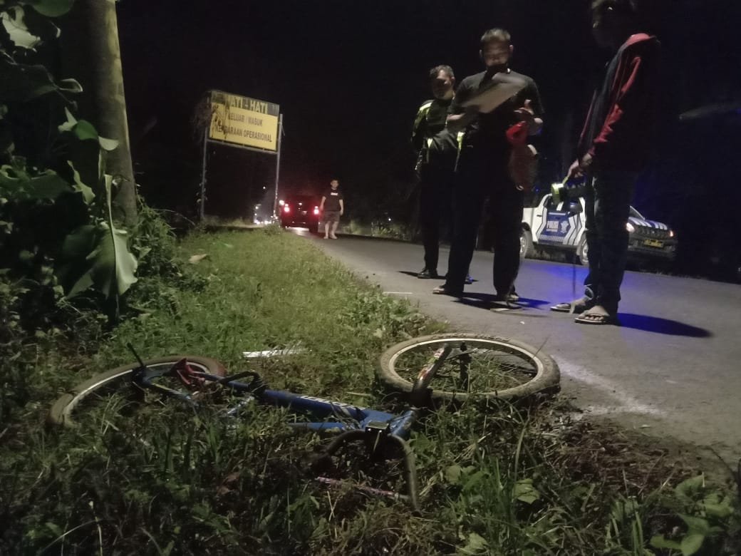 Di Duga Mobil Dinas Wakil Ketua DPRD Muba Tabrak Anak Sedang Mengendarai Sepeda